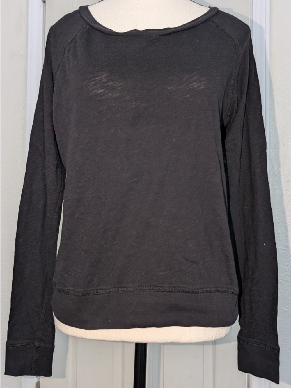 H&M Black Long-Sleeve Lightweight Sweatshirt
